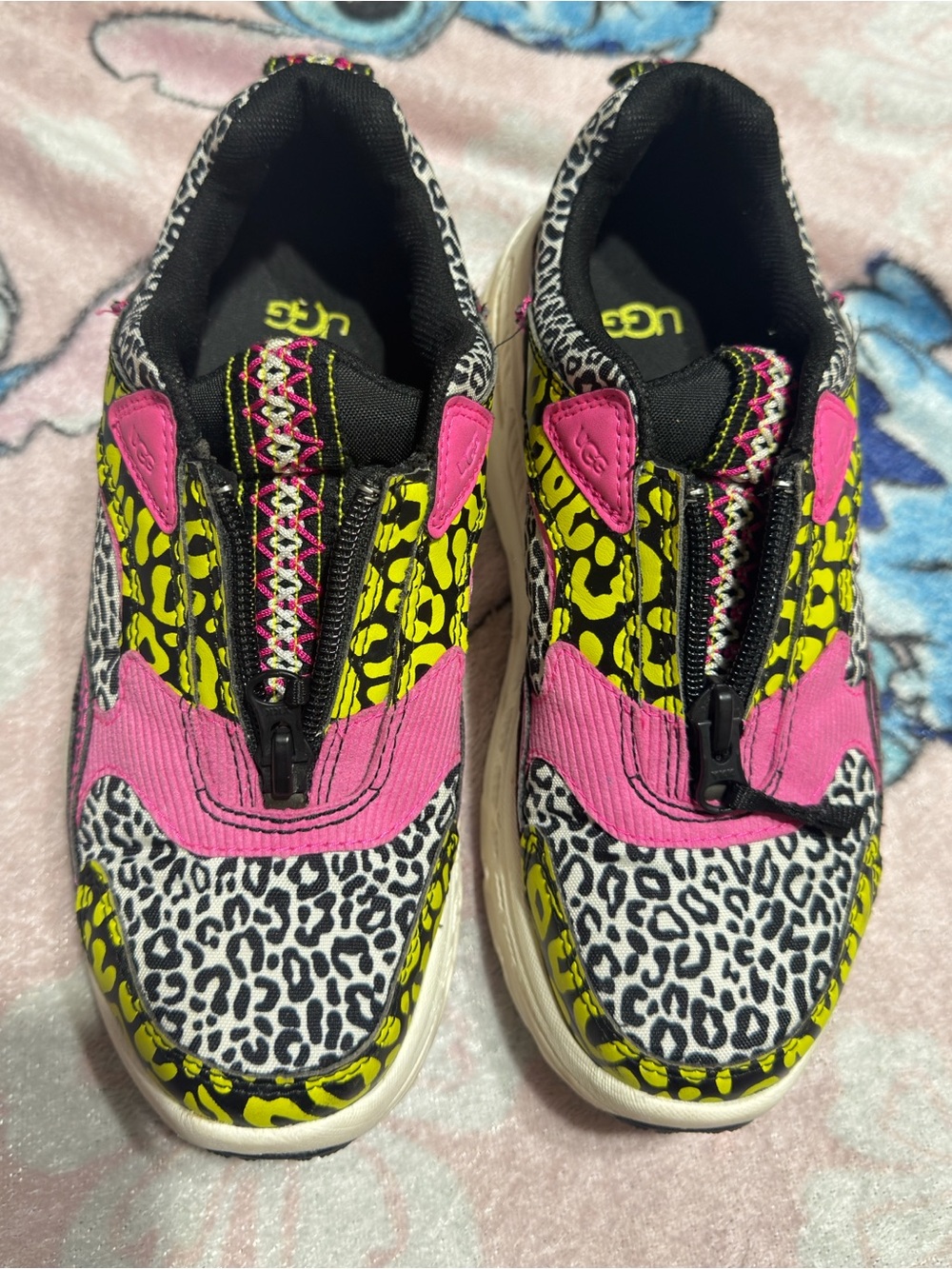 UGG CA805 Zip Safari Sneakers - Women's Size 7 - Like New